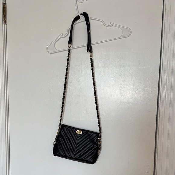 Amazon Handbags - Amazon- Elegant Black Quilted Shoulder Bag
